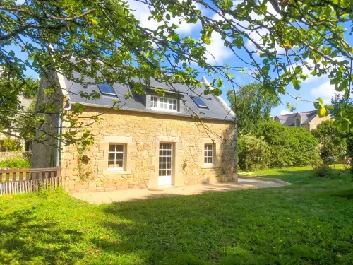 Carnac: Cozy Holiday Home in Carnac – Peaceful, Near Beaches and Menhirs