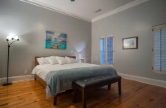 Historic Front St Loft w/Sauna! Best location in Heart of Downtown Wilmington