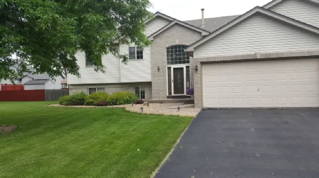 Location: By Target Center, US Bank Stadium, Target Field & Blaine Sports Ctr!