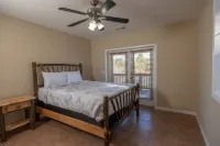 Cozy Cabin