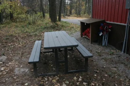 Tiny Red Farmhouse centrally located in Columbia Falls