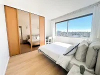 Near the Trendy Oberkampf District, Fully Renovated Apartment for 6 People Hotels in Belleville