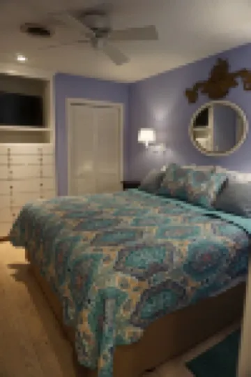 Pet Friendly Sparrow Pond Coastal Cottage with 3 Bedrooms / 3 Baths