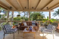 Canyon retreat villa