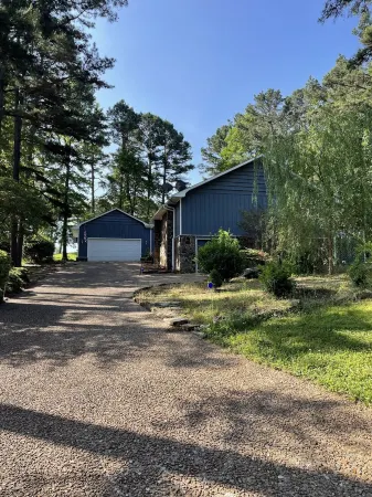 The Blue Lagoon on the 18th hole!  Walk to pool, food,  and golf!