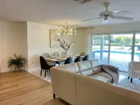 Lakefront Getaway in Sunny FL