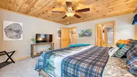 Pet-Friendly/Mountain Views/Roaming Elk/Wrap-Around Porch! Hotels near Maggie Valley Opry House