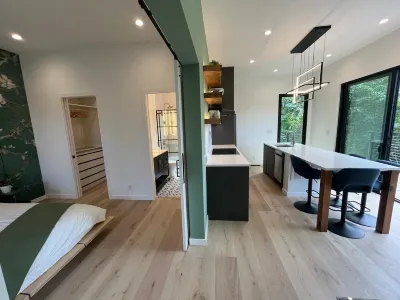 Modern Oasis in San Anselmo - Stunning Views & Ultimate Privacy Cypress Tree Tunnel附近的飯店