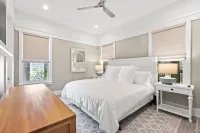 Luxurious WaterColor House Minutes From Seaside and the Beach!