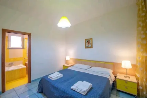 L'INCANTO House on the Amalfi Coast.  Spacious and wonderful terrace overlooking the sea 푸로레 호텔