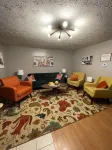 “our little retro scene” No cleaning fee and no Taxes all include.