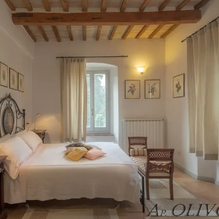Farmhouse holidays in Umbria, the green heart of Italy, amongst art and nature