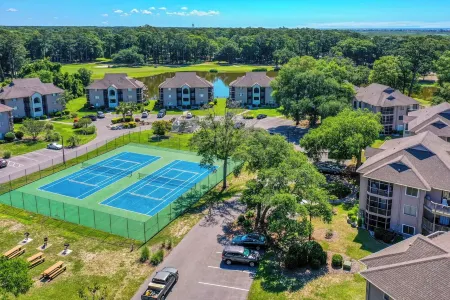19th Hole At The Beach