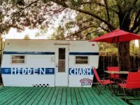 Hidden Charm- 3 bed-2 Bath, Pool & Game room