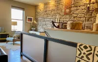 Downtown MainStreet Penthouse 1BR five star Rental with parking overlooking main
