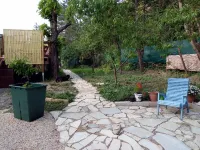 10 minutes walk from the waterfall, bright apartment, pets welcome!