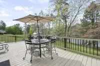 Waterfront with an easy walk to party dock and pet friendly home on Lake Lanier