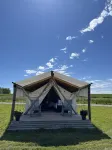 Heritage Ranch 'Big Sky' Glamping Tent (11)