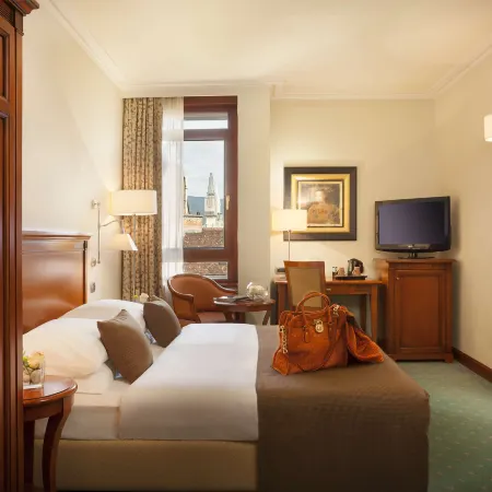 Best Western Premier Hotel Astoria