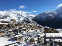 3 P. Spacious Completely renovated. Breathtaking view - Ski on foot 50 m