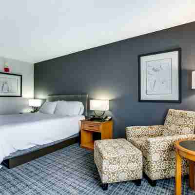 Hilton Garden Inn Louisville Airport Rooms
