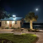 Luxury waterfront home and event space minutes from Savannah & Tybee beaches.