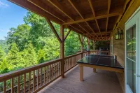 Hot Tub+Fire Table, Fireplace, Wi-Fi, Grill, Games, Peaceful, Close to Avl!