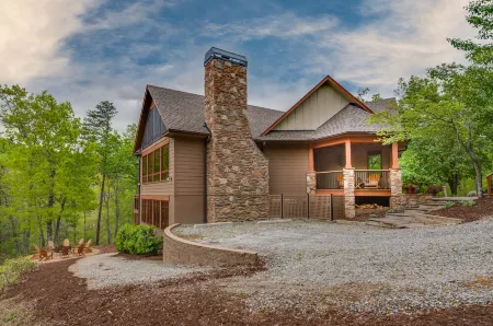 Great Resort Home to Bring Families Together - 6 Bedrooms /5 Baths