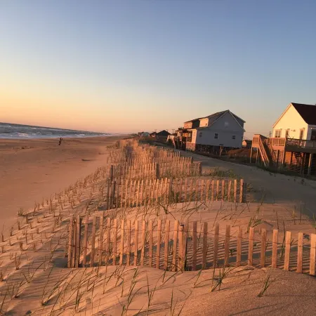 Oceanside Beach Cottage! Steps to the Ocean!  Great Location!  Kitty Hawk, NC