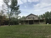 Brand New Lodge Located 10 min from Lake Michigan, 45 min from Lake Superior