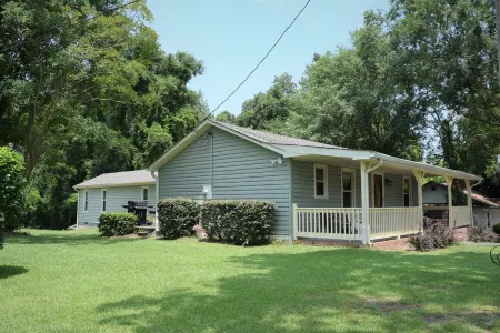 Moonshine Cottage - Time to GOLF!