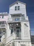GREAT OCEAN VIEWS!!! BEAUTIFUL 2 BR/2 bath LUXURY CONDO SLEEPS 6