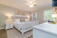 Newly remodeled! Summer dates open! Отели в г. Индиан Бич