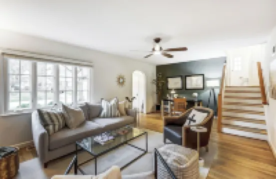 Gorgeous retreat in Dayton OH with private fenced yard.