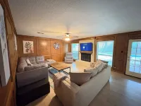 Kingwood Retreat w/ Pool, Spa & Game Room in the Tranquil Livable Forest