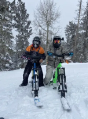 Comfy ski and mountain bike condo walking distance to lift!