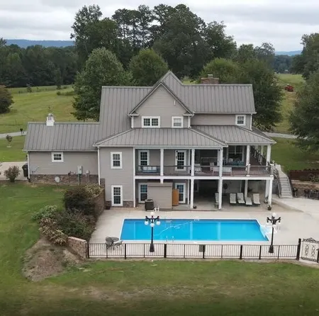 Greenbriar Farms farm home