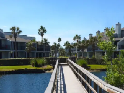 SeaWinds Dreams Premium Beachfront/Oceanfront Condo-w/Private Beach Access