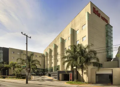 Ibis Guadalajara Expo Hotels near Parota Park