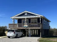 Waterfront Soundside Cottage with Private Dock - Steps to the Beach! Sleeps 4.