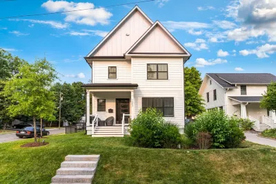The White House DC/Arlington Hotels in Ballston