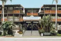 โรงแรมลาโฮลยาชอร์ส - 4 ดาว