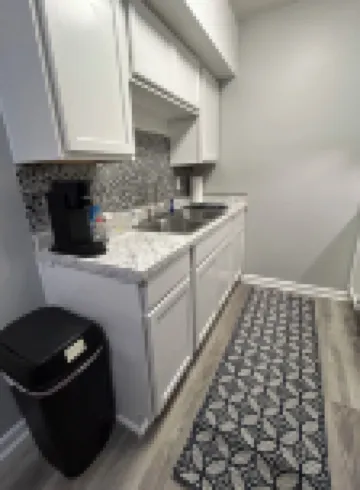 Urban 1-bedroom apartment outside of Charlotte, NC