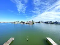 Gone Coastal - Adorable Casa Allegro Condo