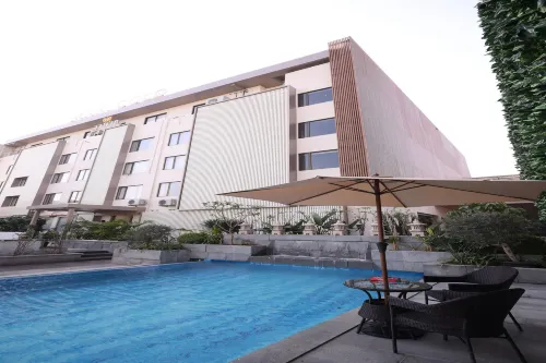 MARIGOLD-Newly Renovated Hotel