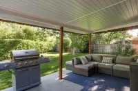 Huge Secluded Yard•Hot Tub•Game Room• 5-15 Min to Du, DTC, DT