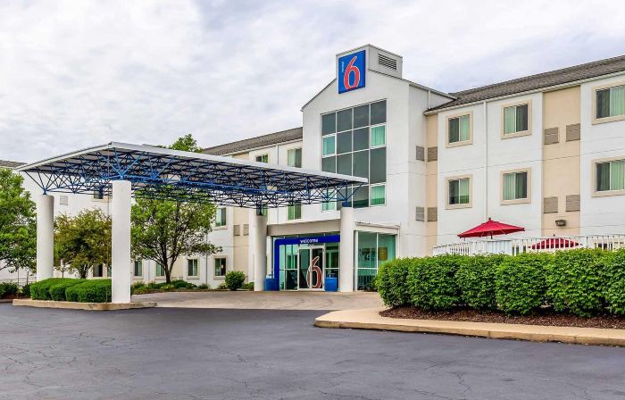 Motel 6 Caseyville, IL