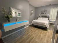 Modern rustic minutes from arena and speedway