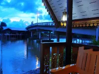 Sampaongern Home Stay - parking