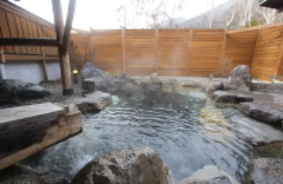 寶山莊飯店 神明神社附近的飯店